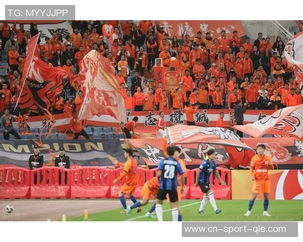 上港与鲁能激战正酣谁能在这场巅峰对决中笑到最后